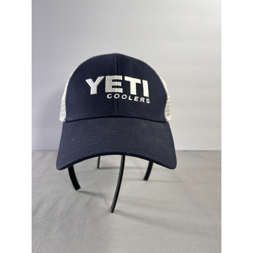 Yeti Hat Yeti Coolers Navy and White Mesh Trucker SnapBack Cap‎ 2016 One Size